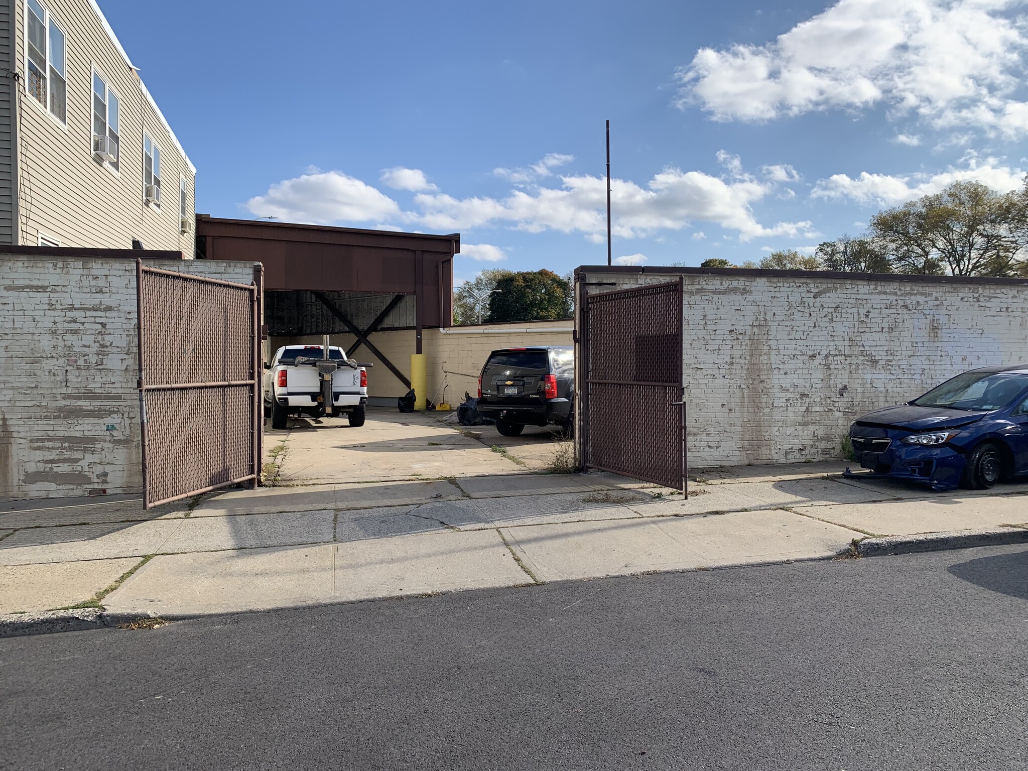 2219 Hazen St, East Elmhurst, NY for lease Building Photo- Image 1 of 17