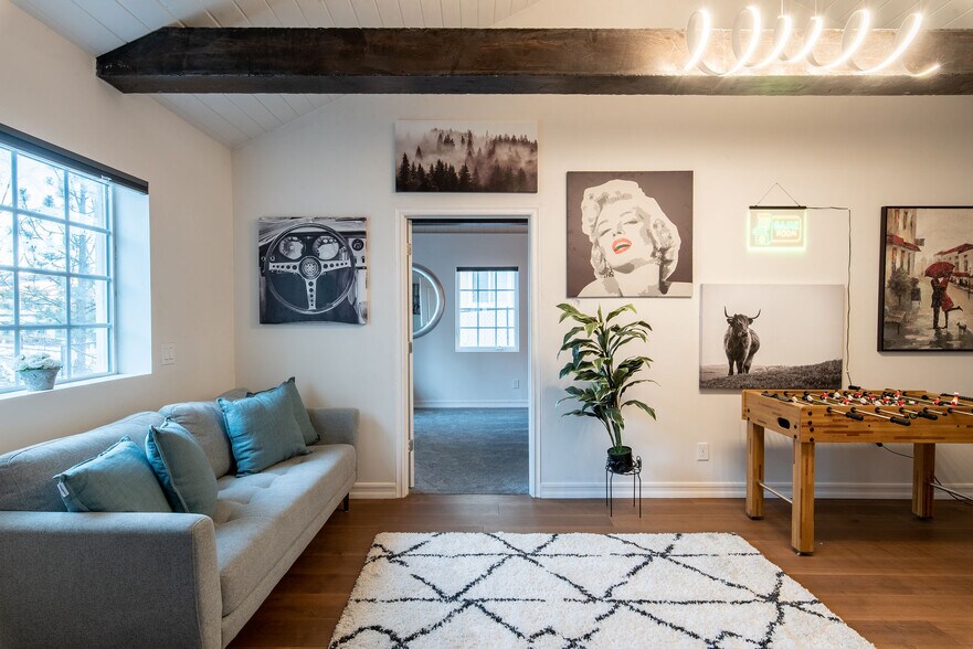 801 Cameron Dr, Big Bear Lake, CA for sale - Primary Photo - Image 2 of 76