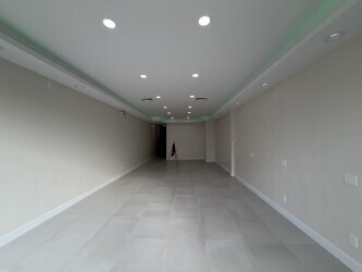 444 Willis Ave, Roslyn Heights, NY à louer - Photo du bâtiment - Image 2 de 4