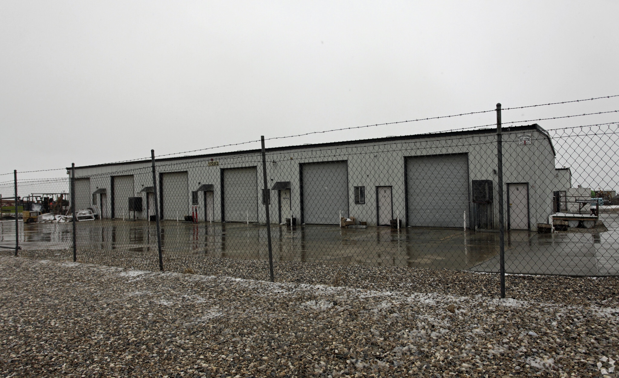 17293 Darwin Ave, Hesperia, CA for lease Primary Photo- Image 1 of 2