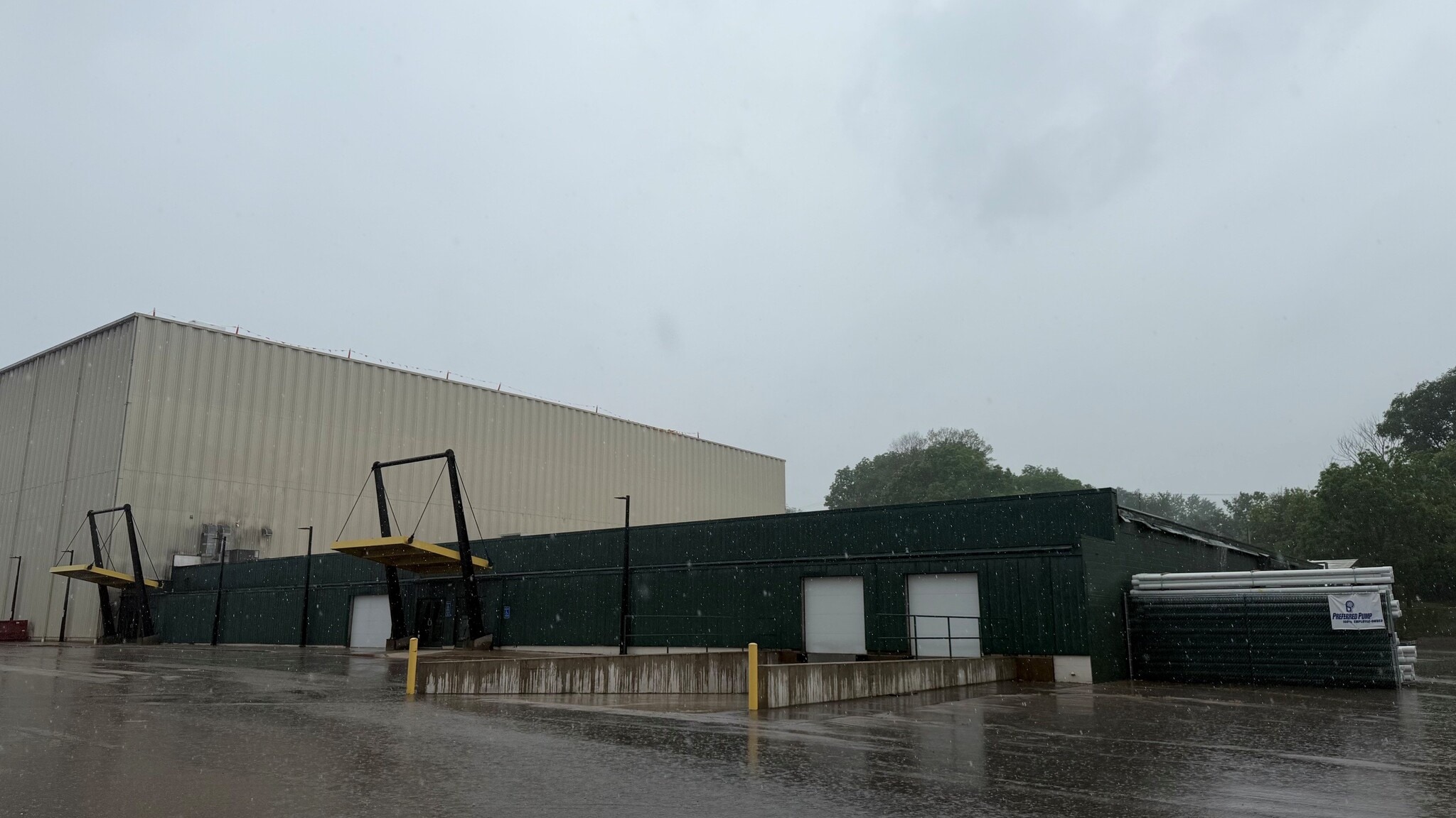 2500 Turner Ave NW, Grand Rapids, MI for lease Building Photo- Image 1 of 8