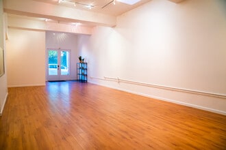 53 N Venice Blvd, Venice, CA for lease Interior Photo- Image 1 of 8