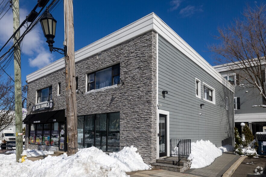 155 Main St, Farmingdale, NY à louer - Photo du bâtiment - Image 2 de 14