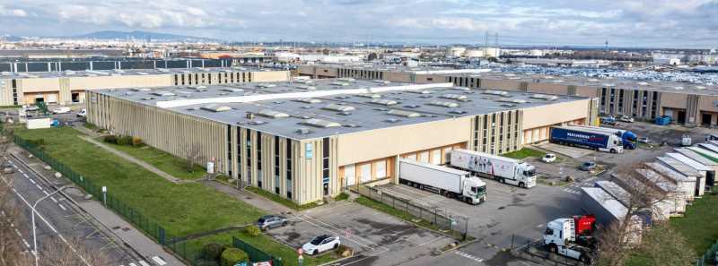 Flex in Corbas for lease - Building Photo - Image 2 of 3