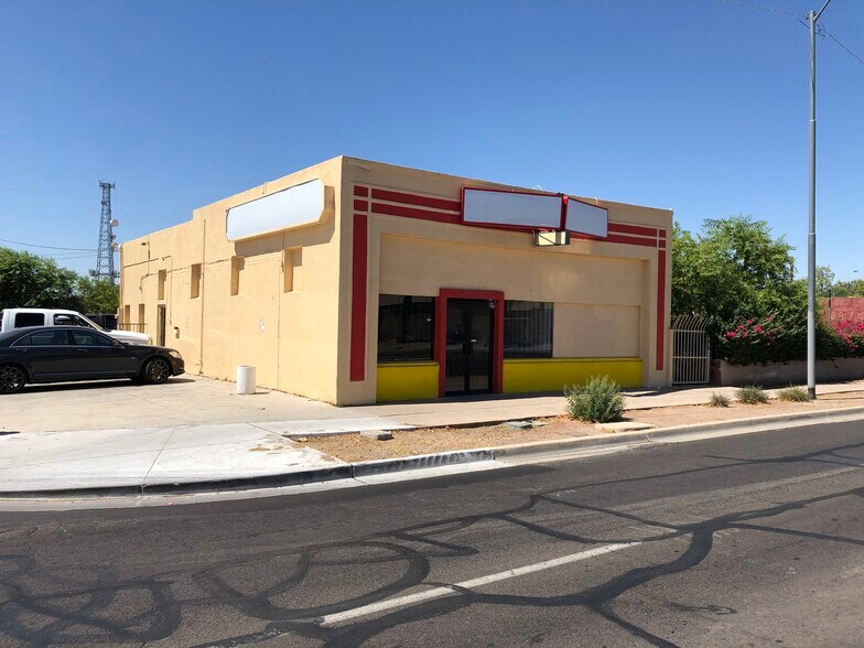 2145 E Van Buren St, Phoenix, AZ à louer - Photo du bâtiment - Image 2 de 17