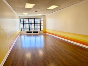 348-360 Bloomfield Ave, Montclair, NJ à louer Photo intérieure- Image 2 de 8