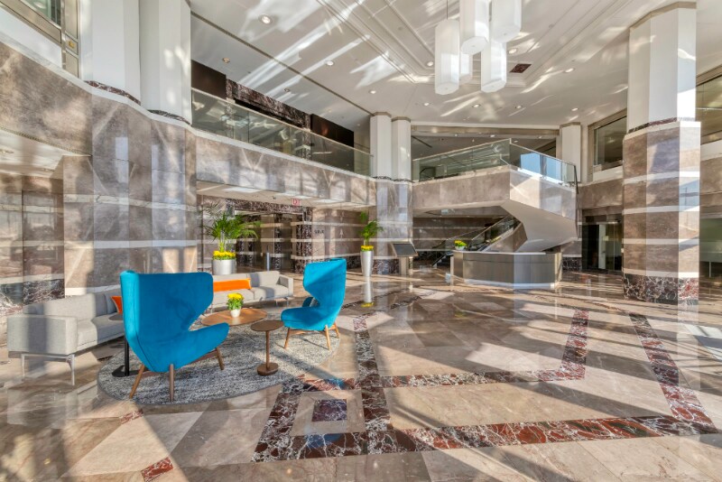 17 W 110 22nd St, Oakbrook Terrace, IL à louer - Photo intérieure - Image 3 de 16