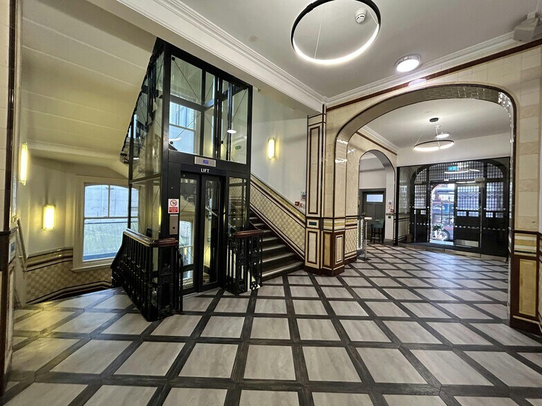 19 Newhall St, Birmingham à louer - Photo du bâtiment - Image 3 de 40