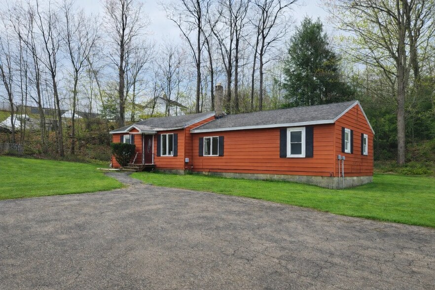 192 Londonderry Tpke, Hooksett, NH à vendre - Photo du bâtiment - Image 2 de 7