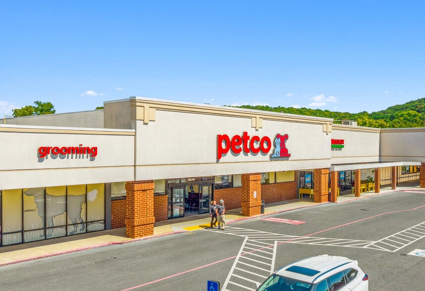 103-850 Statler Blvd, Staunton, VA à louer - Photo du bâtiment - Image 3 de 5