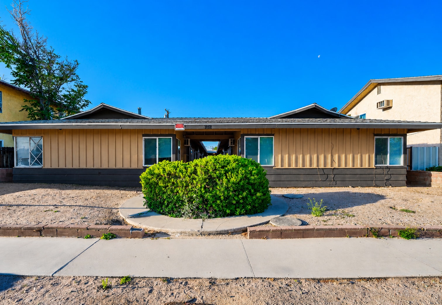 342 E Lancaster Blvd, Lancaster, CA for sale Primary Photo- Image 1 of 12