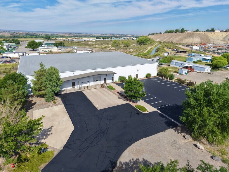 12045 6300 Rd, Montrose, CO for lease - Building Photo - Image 1 of 32