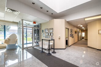 4575 Boul Poirier, Montréal, QC for lease Building Photo- Image 1 of 6