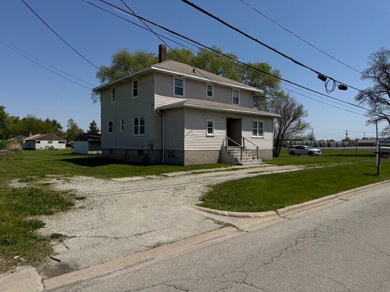 2405 E Court St, Kankakee, IL à vendre - Photo du bâtiment - Image 2 de 8