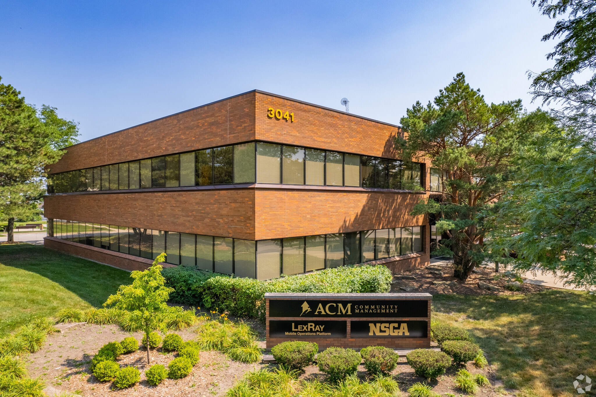 3041 Woodcreek Dr, Downers Grove, IL for lease Primary Photo- Image 1 of 9