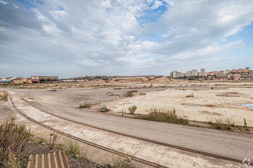 Enparantza Urbinaga, 3025, Sestao, Vizcaya for lease - Building Photo - Image 2 of 3