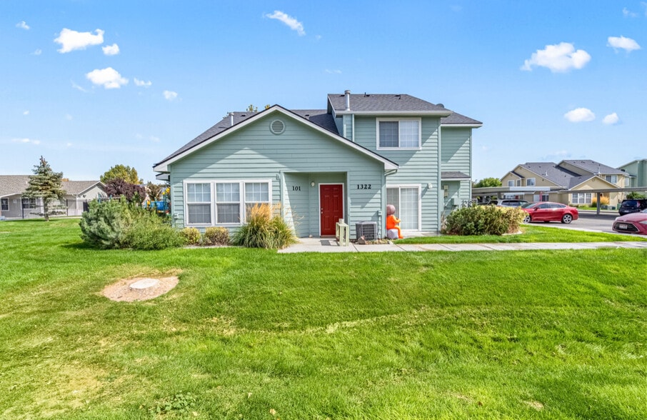 1322 N Wildwood Way, Boise, ID for sale - Building Photo - Image 2 of 8
