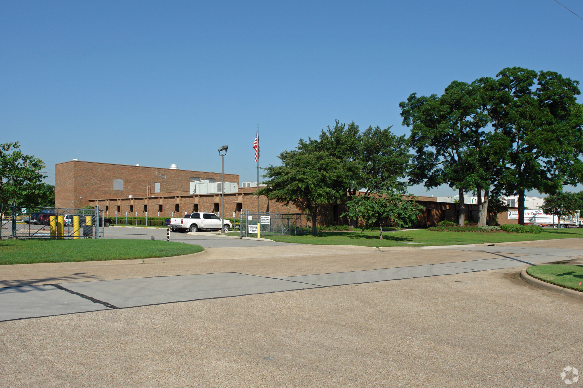 9125 Viscount Row, Dallas, TX for sale Primary Photo- Image 1 of 10