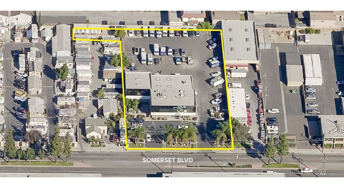 7237 Somerset Blvd, Paramount, CA for lease Primary Photo- Image 1 of 2