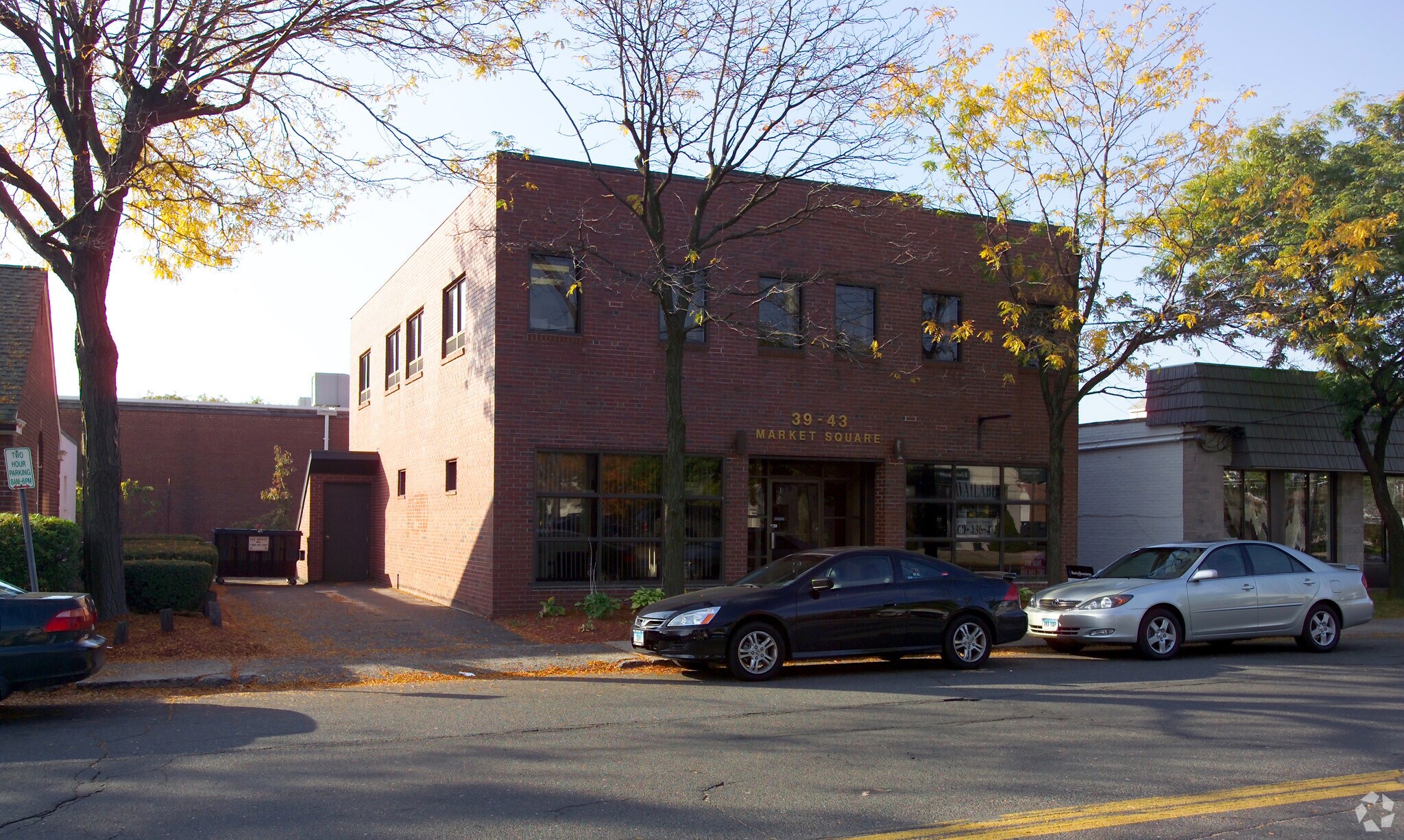 39-43 Market Sq, Newington, CT à vendre Photo principale- Image 1 de 3