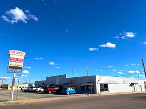 600-640 E Fry Blvd, Sierra Vista, AZ for lease Building Photo- Image 2 of 11