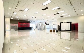 2718 S 4th Ave, Yuma, AZ for lease Interior Photo- Image 2 of 3