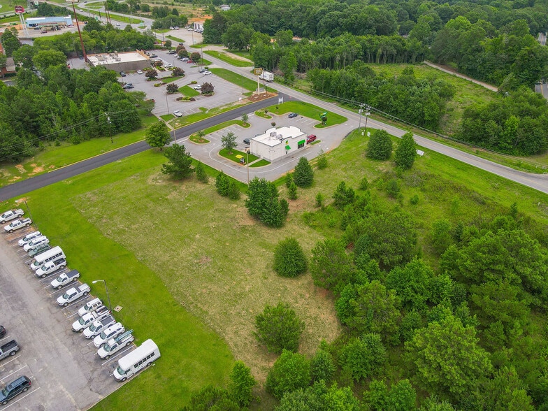 9055 Fairforest Rd, Spartanburg, SC for sale - Primary Photo - Image 1 of 24