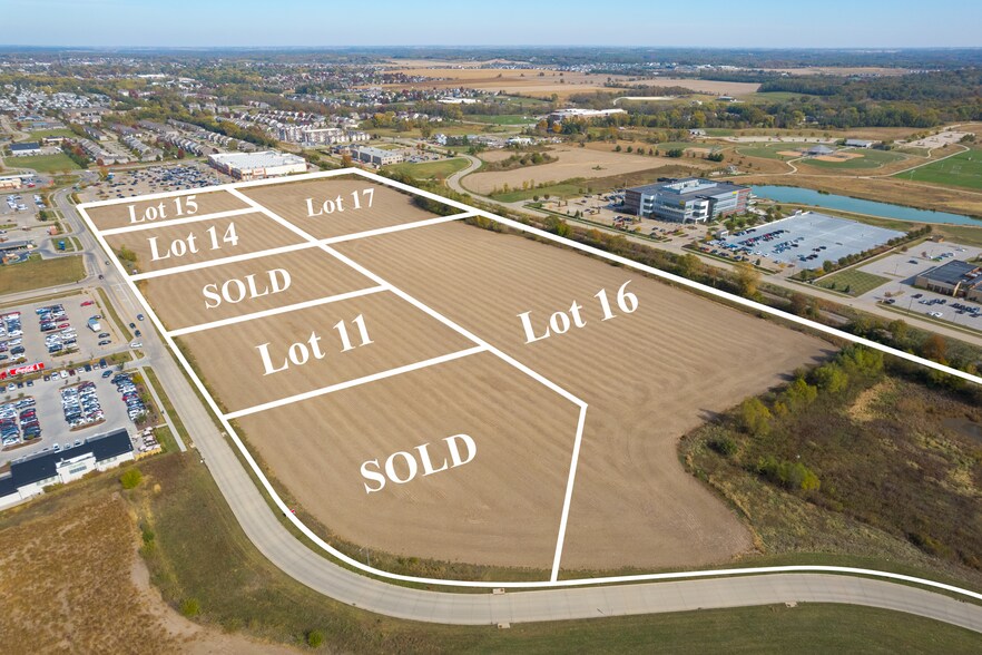Crosspark Rd, Coralville, IA for sale - Building Photo - Image 1 of 34