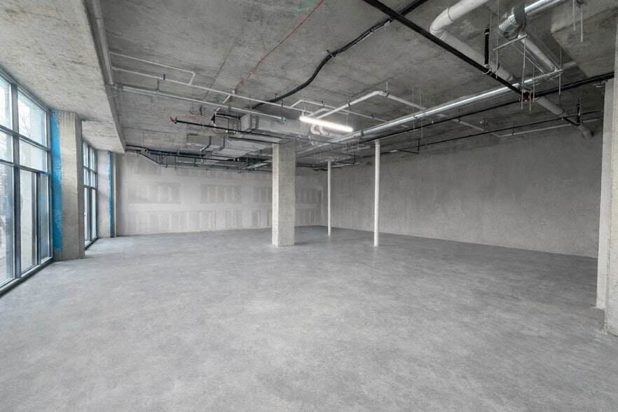 342 Johnston Ave, Jersey City, NJ for lease - Interior Photo - Image 3 of 6