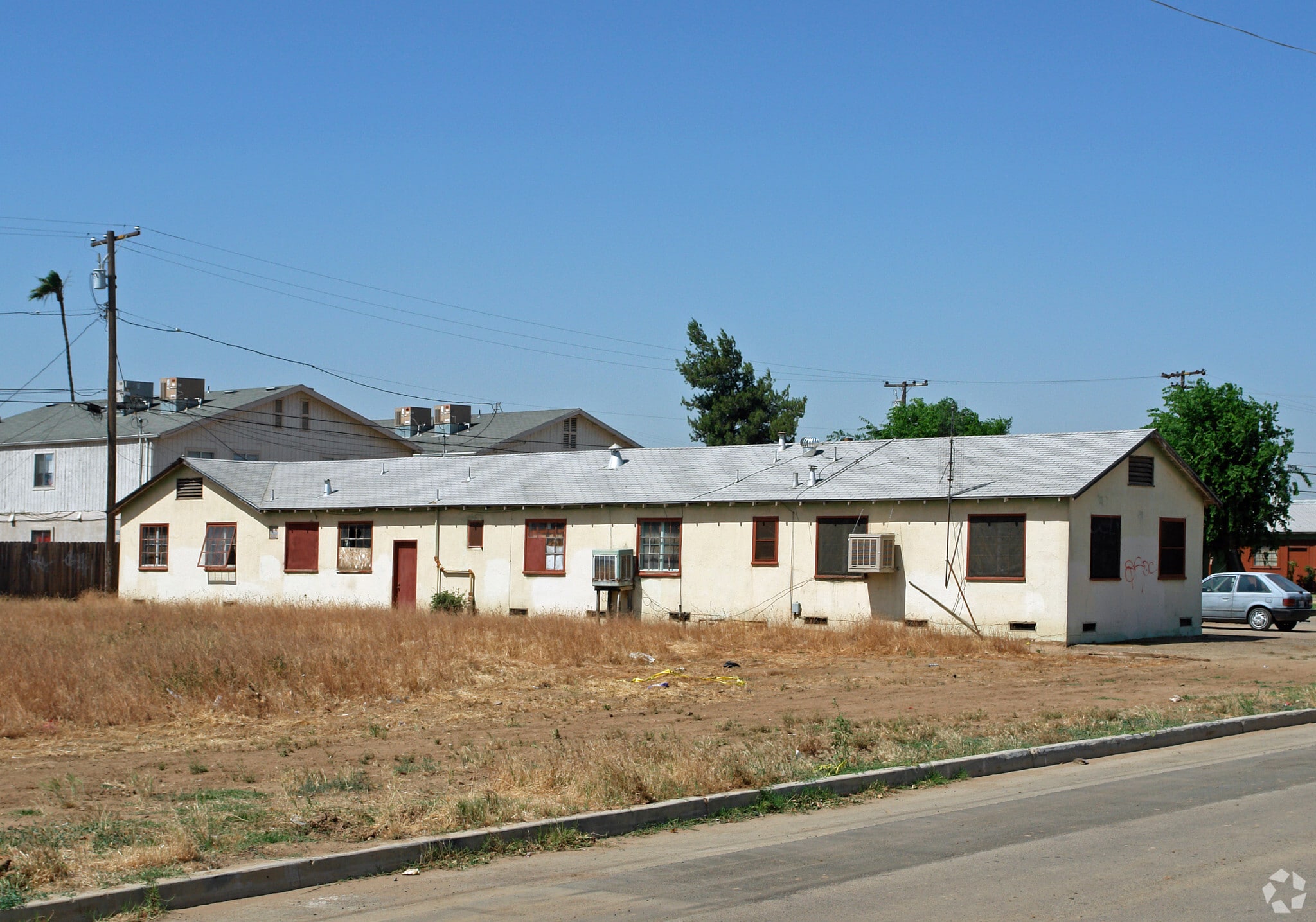 2702-2720 E Hedges Ave, Fresno, CA for sale Building Photo- Image 1 of 5