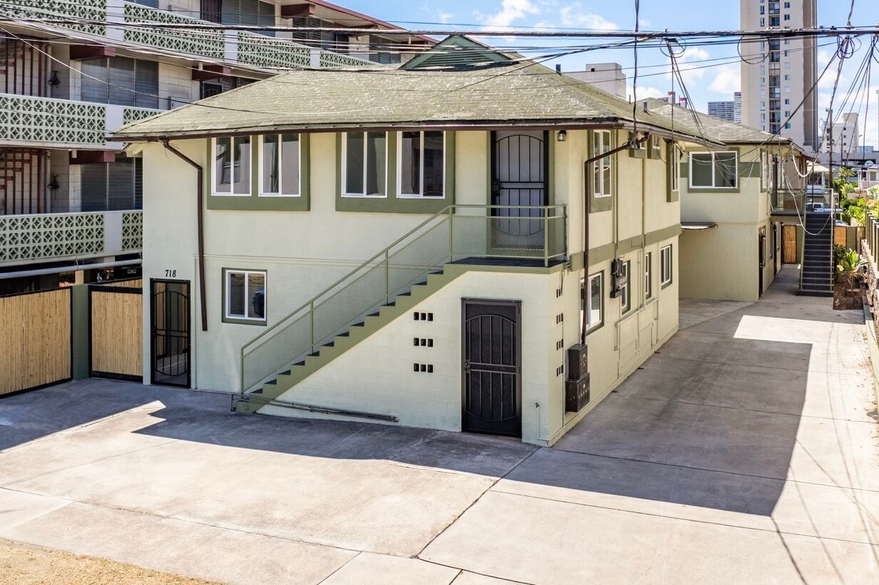 718 Kamuela Ave, Honolulu, HI à vendre Photo principale- Image 1 de 16