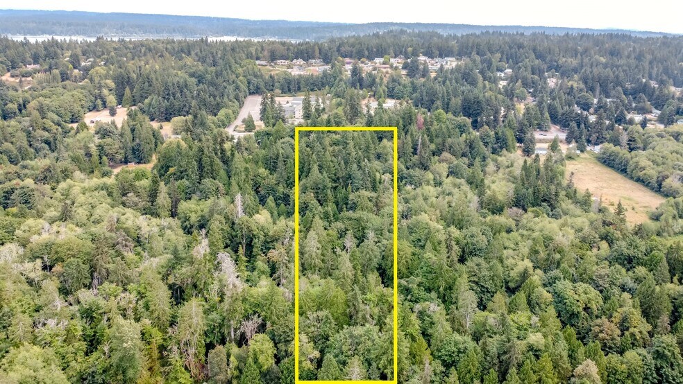 8261 State Hwy 303, Bremerton, WA à vendre - Photo du bâtiment - Image 2 de 6