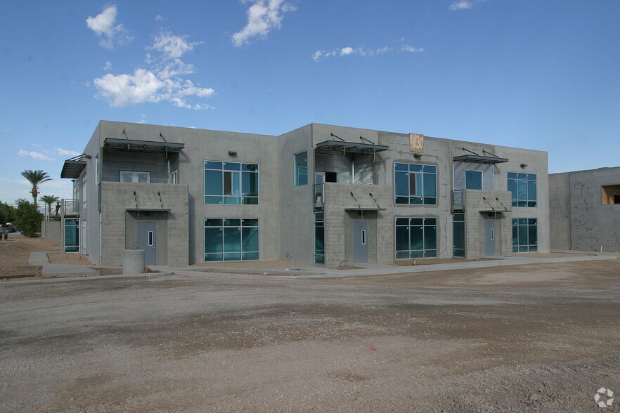 4030 E Post Rd, Las Vegas, NV à vendre - Photo du bâtiment - Image 3 de 14