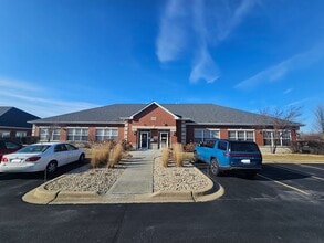11516 NE 183rd Pl, Orland Park, IL for lease Building Photo- Image 2 of 10