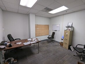 467 Lakeshore Pky, Rock Hill, SC for lease Interior Photo- Image 2 of 17