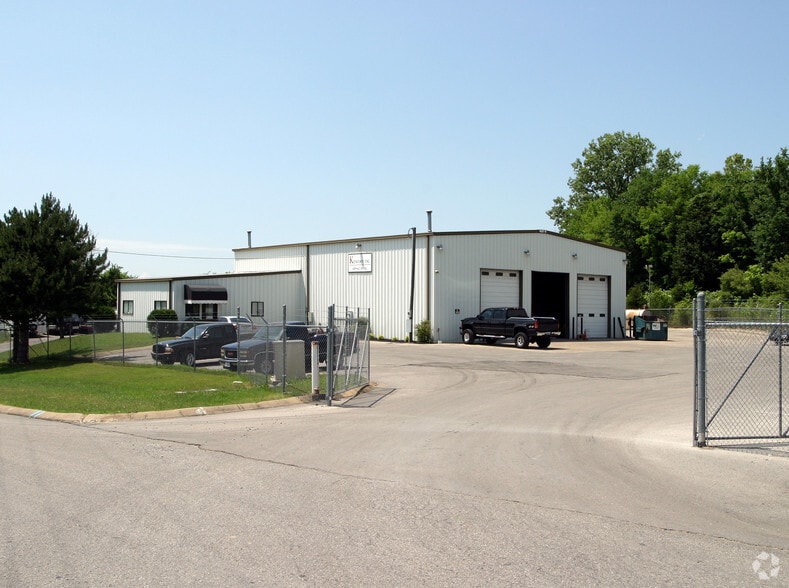 225 Fiberglass Dr, Mount Juliet, TN for lease - Building Photo - Image 2 of 31