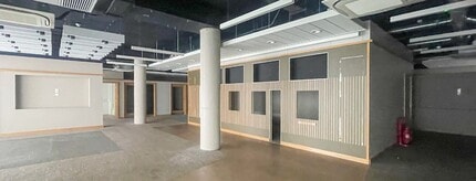 33-37 Victoria Rd, Farnborough à louer Photo intérieure- Image 2 de 4