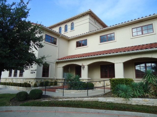 6628 Bryant Irvin Rd, Fort Worth, TX for sale - Building Photo - Image 2 of 25