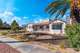 430 S 7th St, Las Vegas, NV for lease Interior Photo- Image 2 of 12