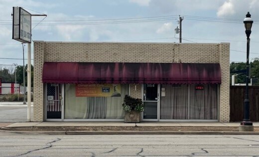 315 W Main St, Grand Prairie, TX for sale - Building Photo - Image 3 of 6