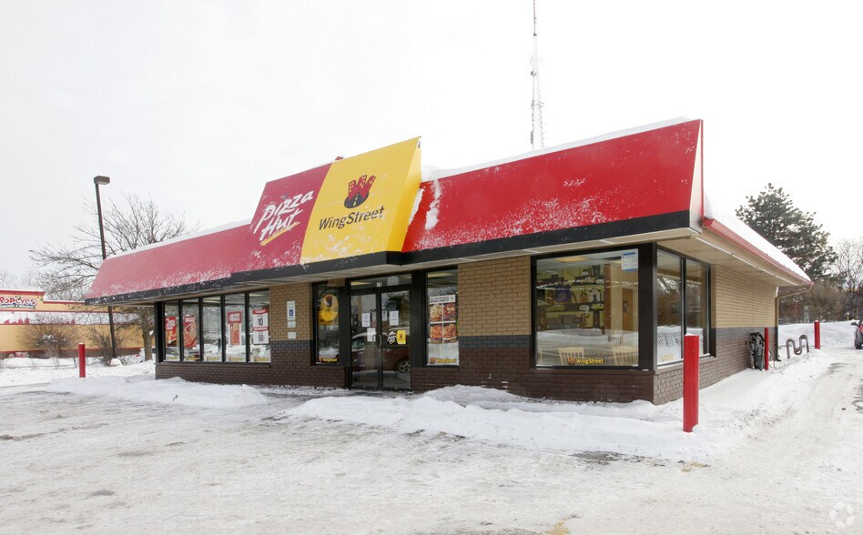 15 W Dundee Rd, Arlington Heights, IL à louer - Photo du bâtiment - Image 2 de 2