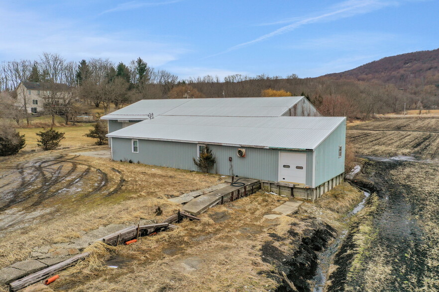 350 Newport Bridge Rd, Pine Island, NY for sale - Building Photo - Image 3 of 18