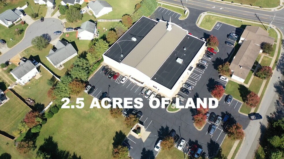 1410 W Clemmonsville Rd, Winston-Salem, NC à vendre - Vidéo sur l’inscription commerciale - Image 2 de 2