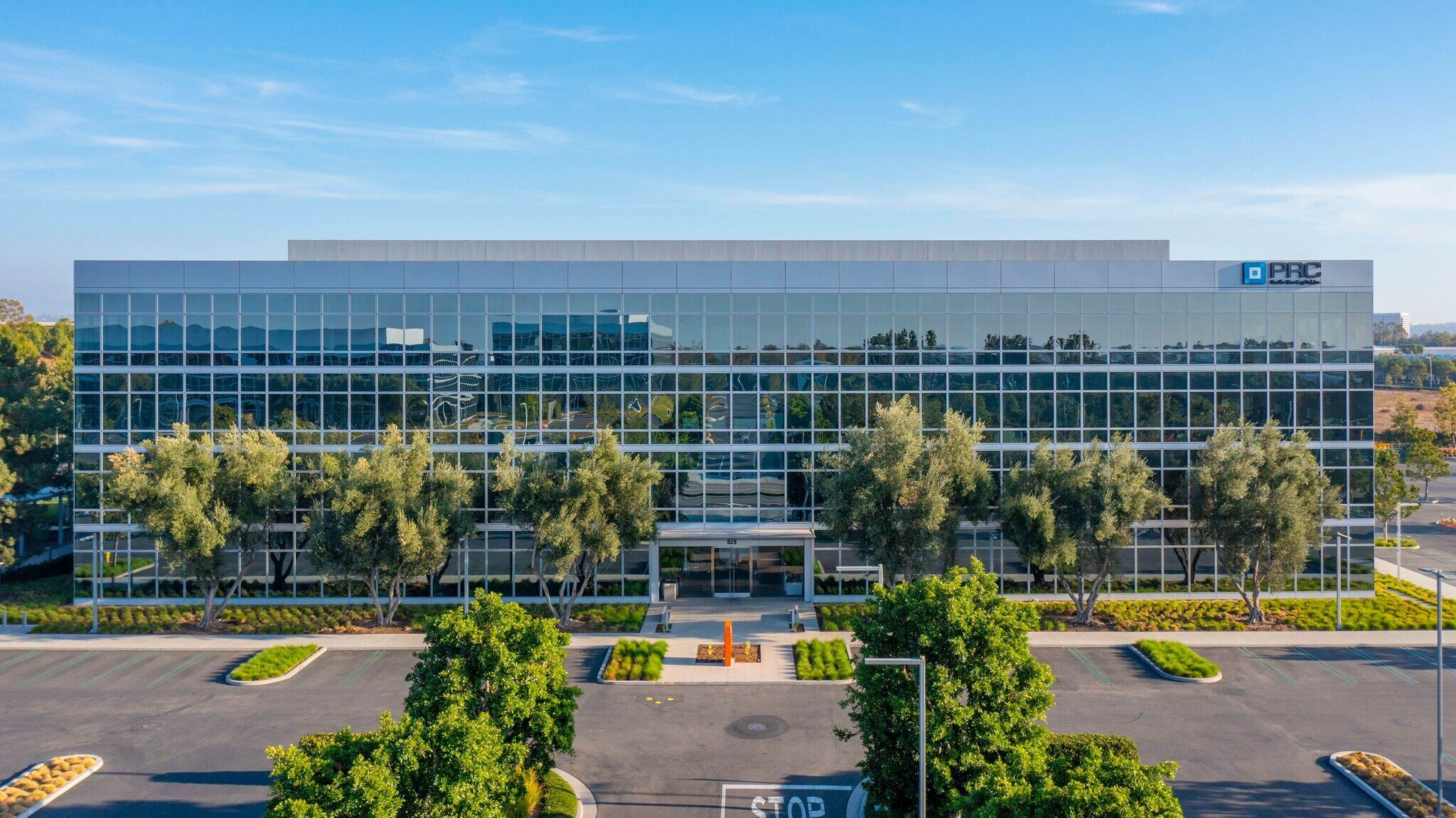 46 Discovery, Irvine, CA à louer Photo du bâtiment- Image 1 de 100