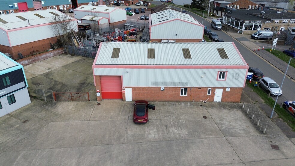 Grange Way, Colchester à louer - Photo du bâtiment - Image 2 de 11