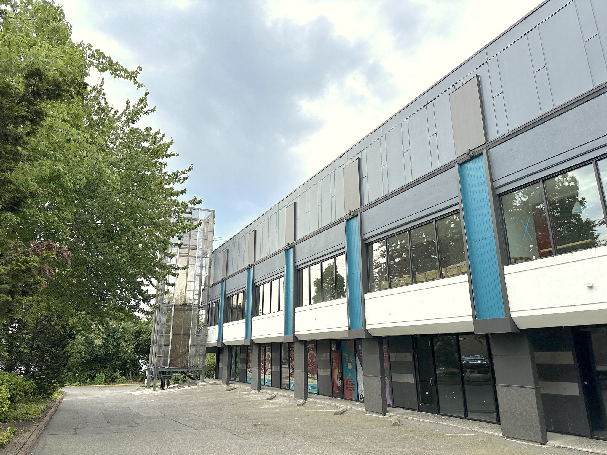 13433 NE 20th St, Bellevue, WA for lease Building Photo- Image 1 of 18