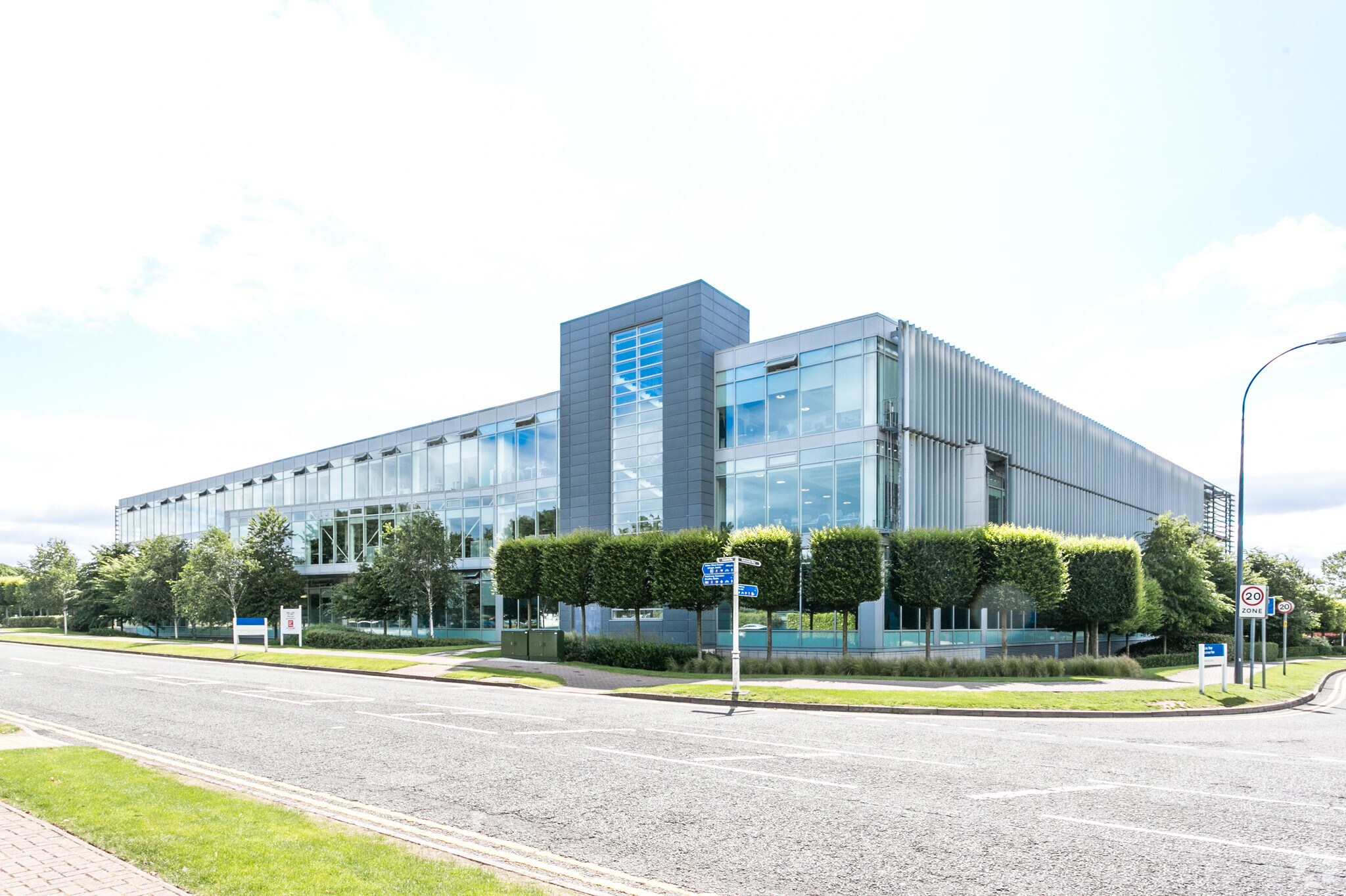 Park Ave, Almondsbury à louer Photo du bâtiment- Image 1 de 2