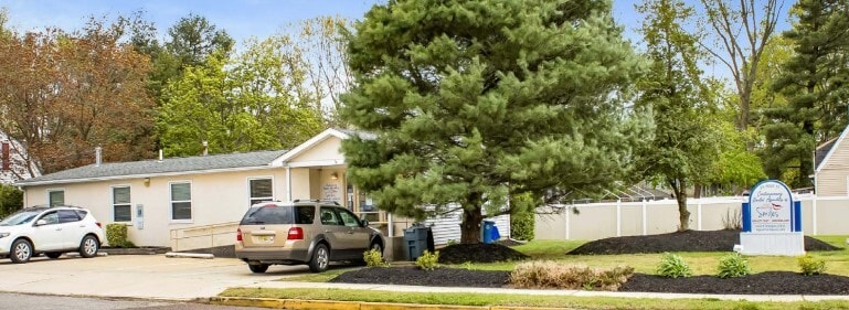 2A Rose St, Willingboro, NJ for lease - Primary Photo - Image 1 of 9