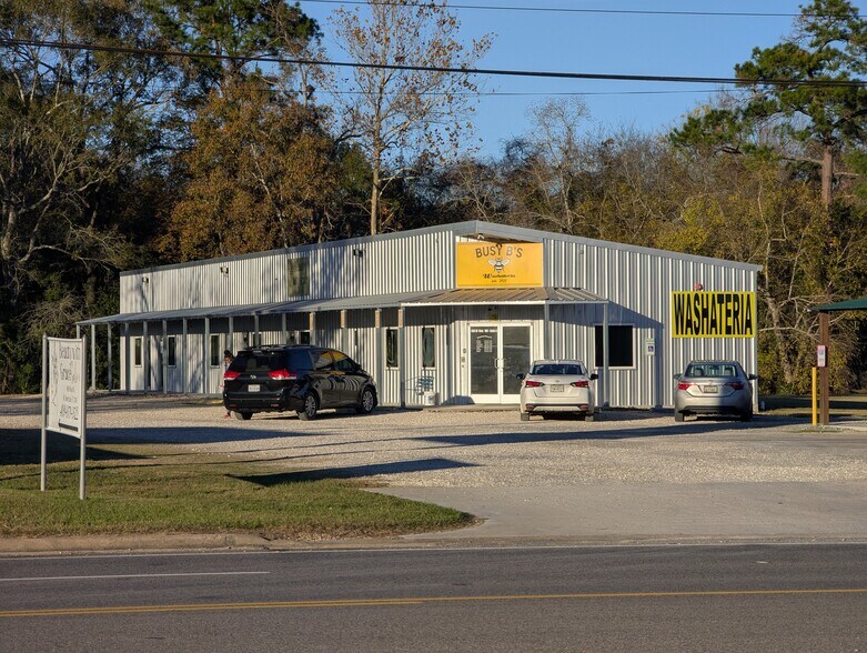 660 Highway 105 E, Sour Lake, TX à louer - Photo du bâtiment - Image 3 de 17