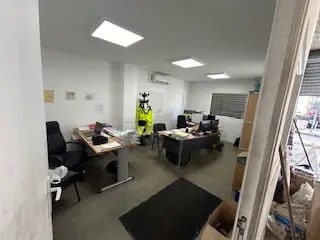 Flex in Marseille for lease - Building Photo - Image 2 of 7